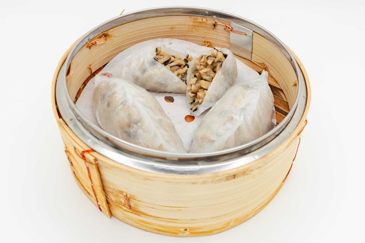 Black Truffle Mushroom Dumpling (3pcs) 松露三菇餃