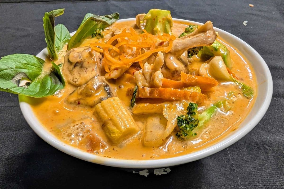 Red Curry - Keang P