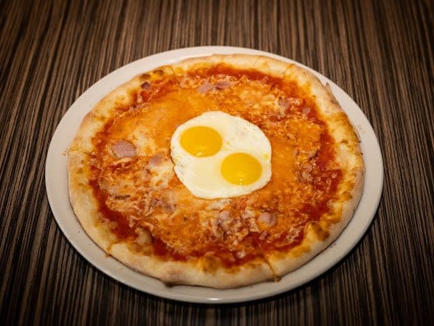 Bacon and Egg Red Sauce Small Pizza