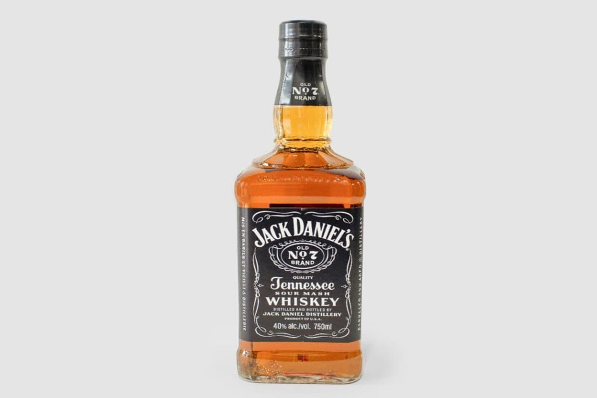 Jack Daniel's Tennessee Whiskey (1 x 750 ml)