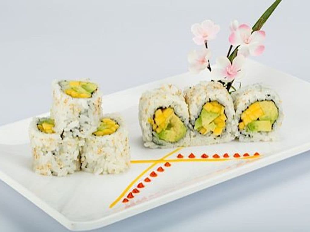 Mango Avocado Roll(6pcs)