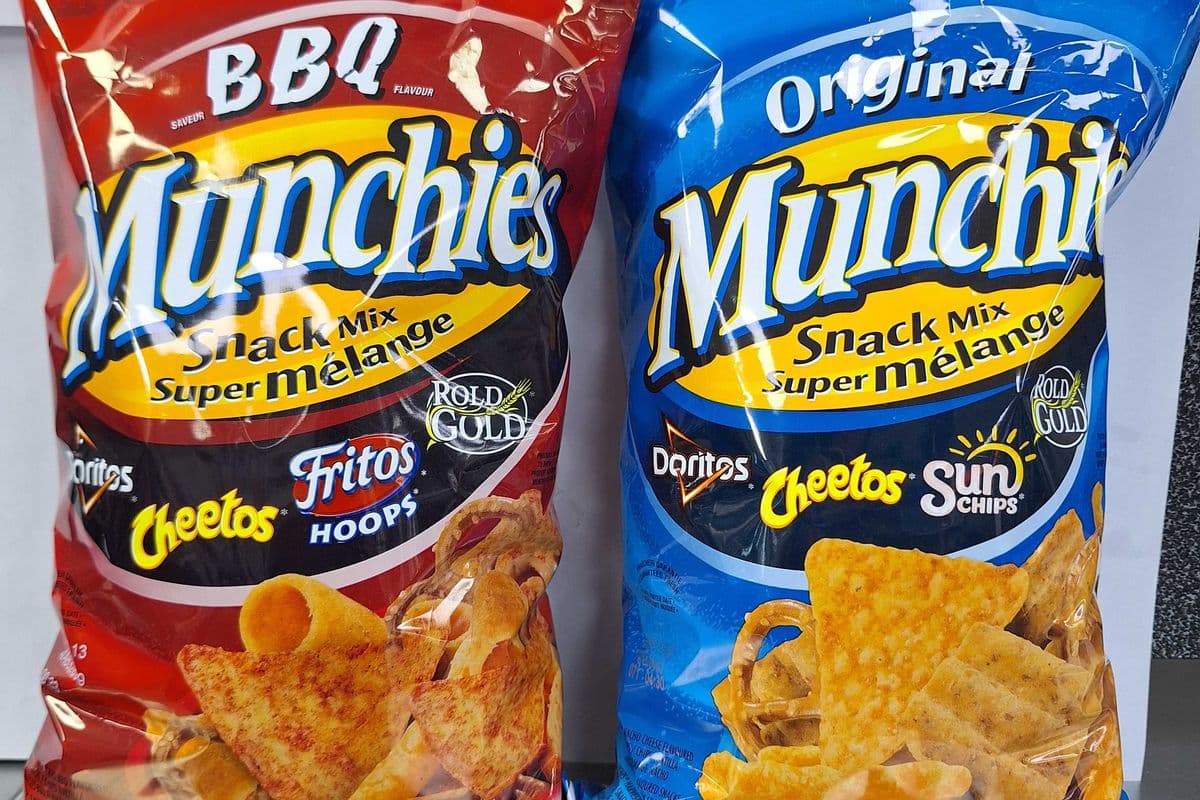 Munchies Snack Mix Original (250 g) - $ 6.45