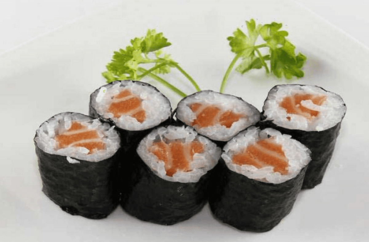 301. Salmon (Sake) Maki (6 pcs)