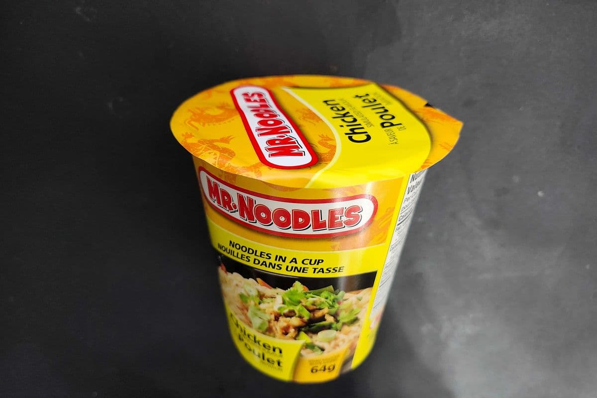 Mr.Noodle Poulet Dans Une Tasse / chicken Cup Noodles 64g