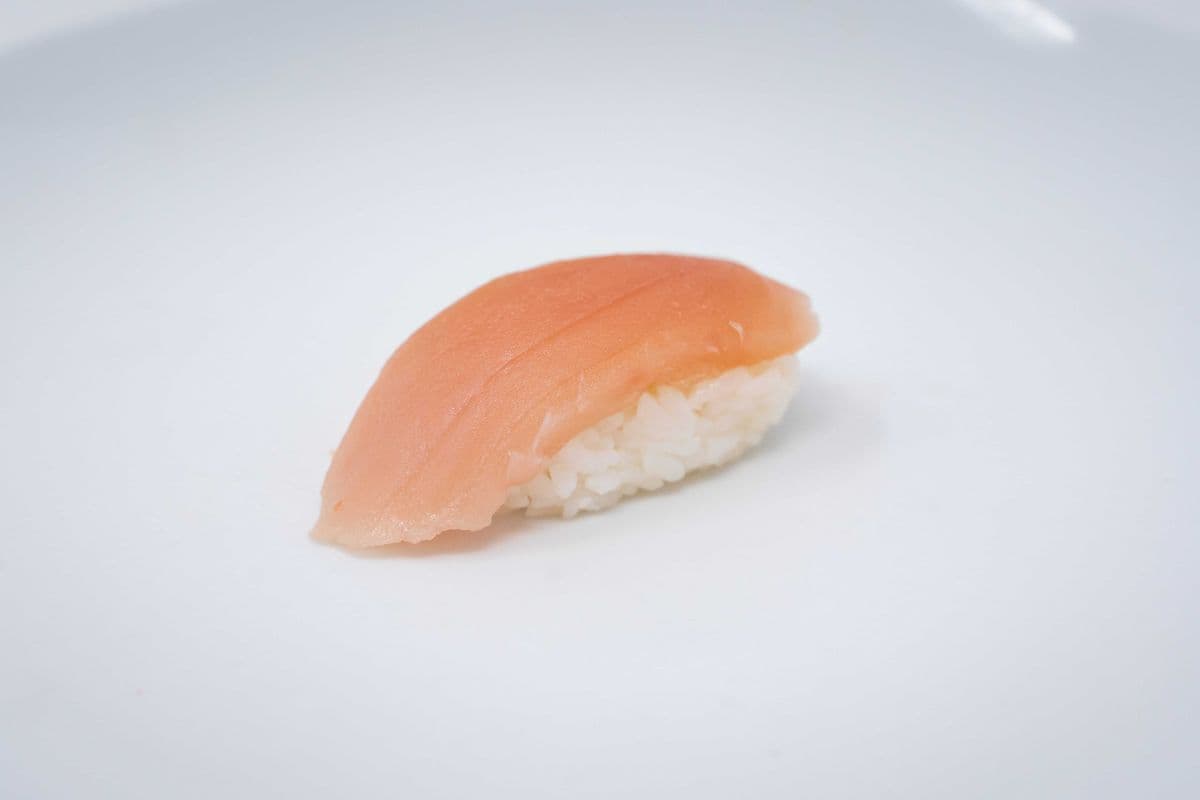Tuna Nigiri (1 Piece)