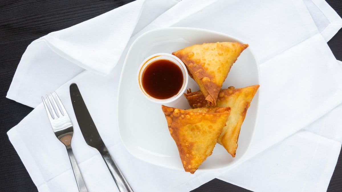 Vegetable Samosa (3pcs)