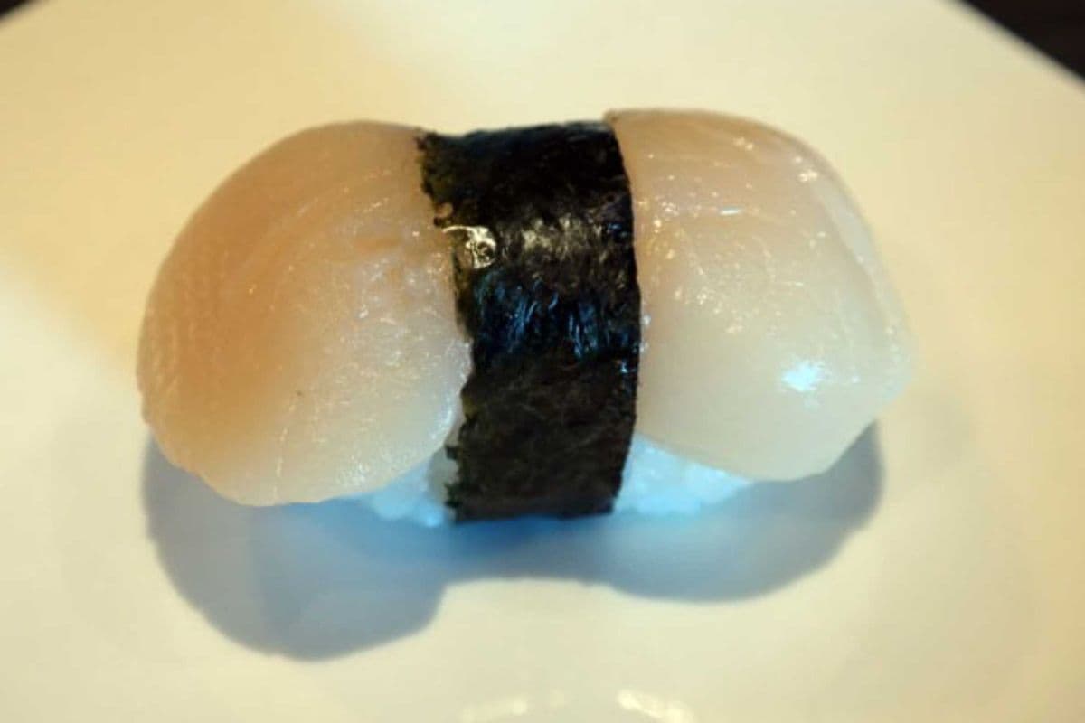 Hotategai Nigiri Sushi (1 pc)