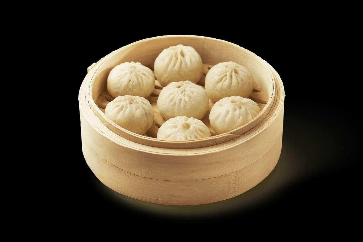 022. Shanghai Steamed Pork Buns（6pc）