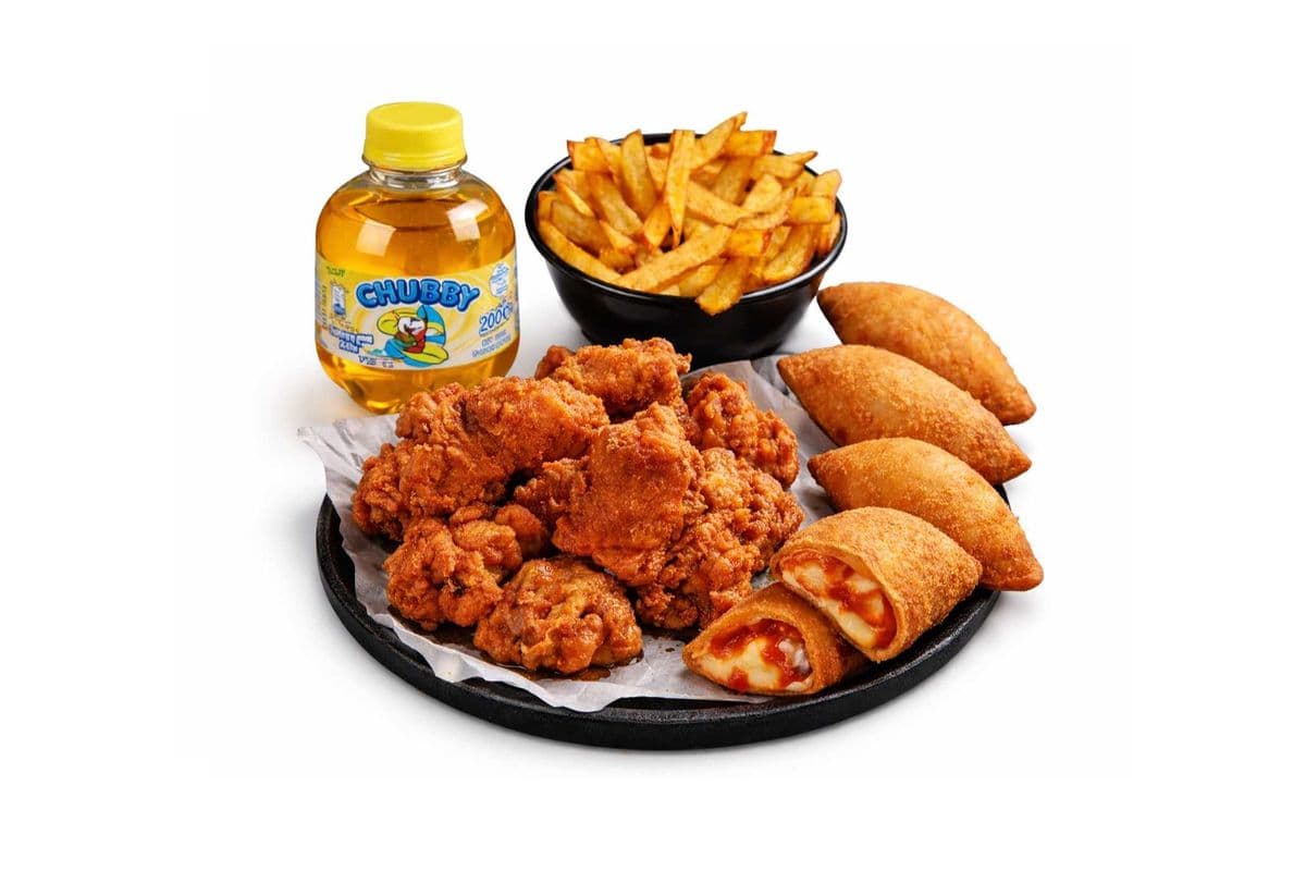 Chicken Wings (10pcs) with 4 Pizza Panzerotti, French Fries & Chubby