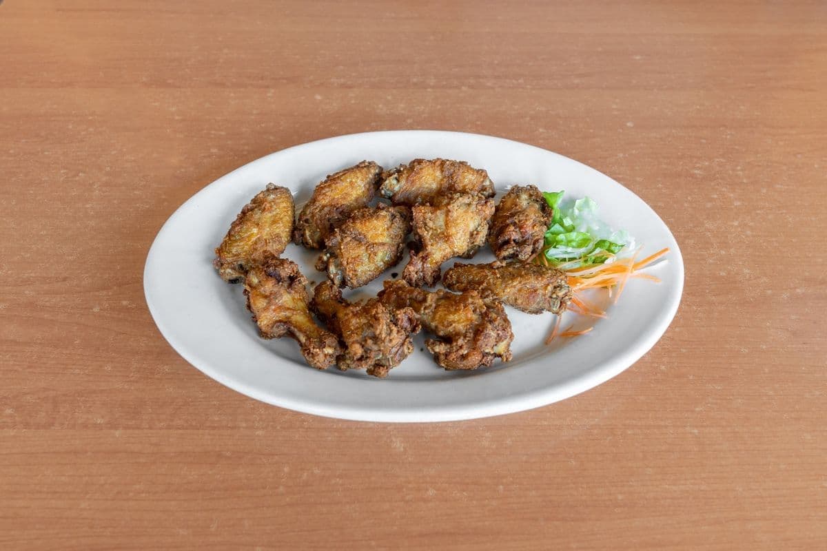 03. Canh Ga Chien - Deep Fried Chicken Wings (10 wings)