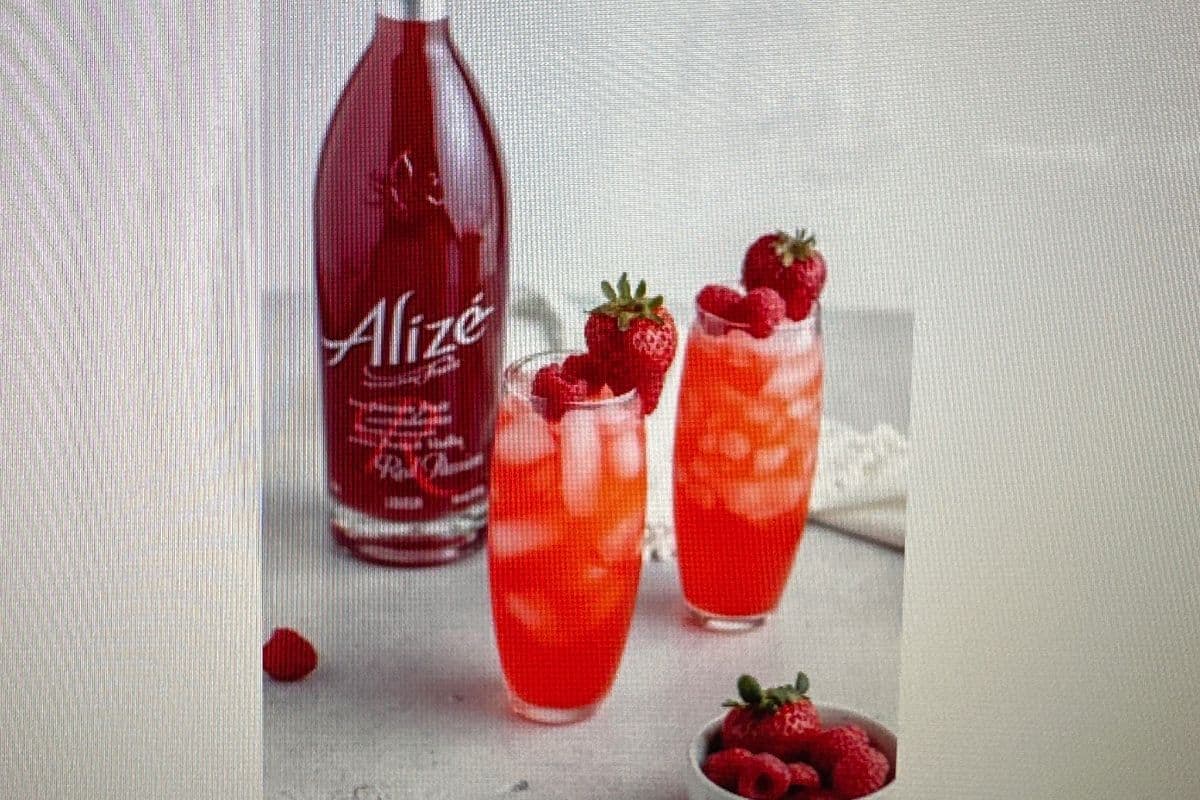 Alize Red Passion Liqueur (1 x 750 ml)