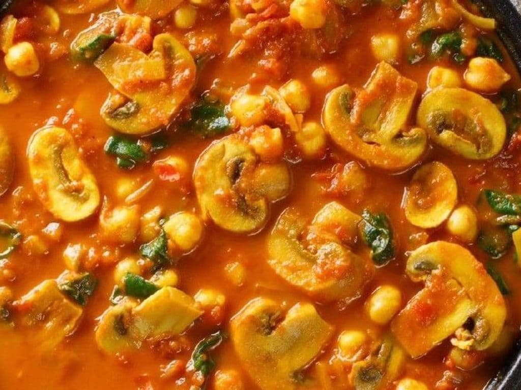 Matar Mushroom Kaju Korma