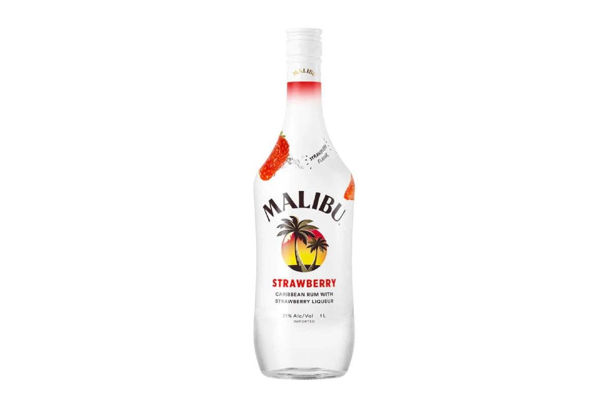 Malibu Strawberry Rum-750ml (1 x 750ml)