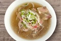 323. Rare Beef and Beef Tendon Rice Noodle Soup