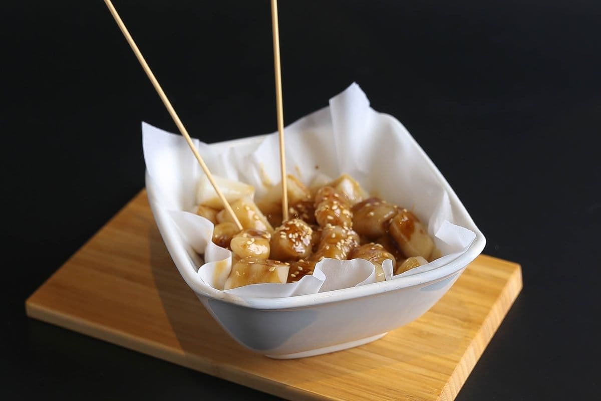AP15. Hong Kong Style Steamed Rice Roll 港式街邊腸粉