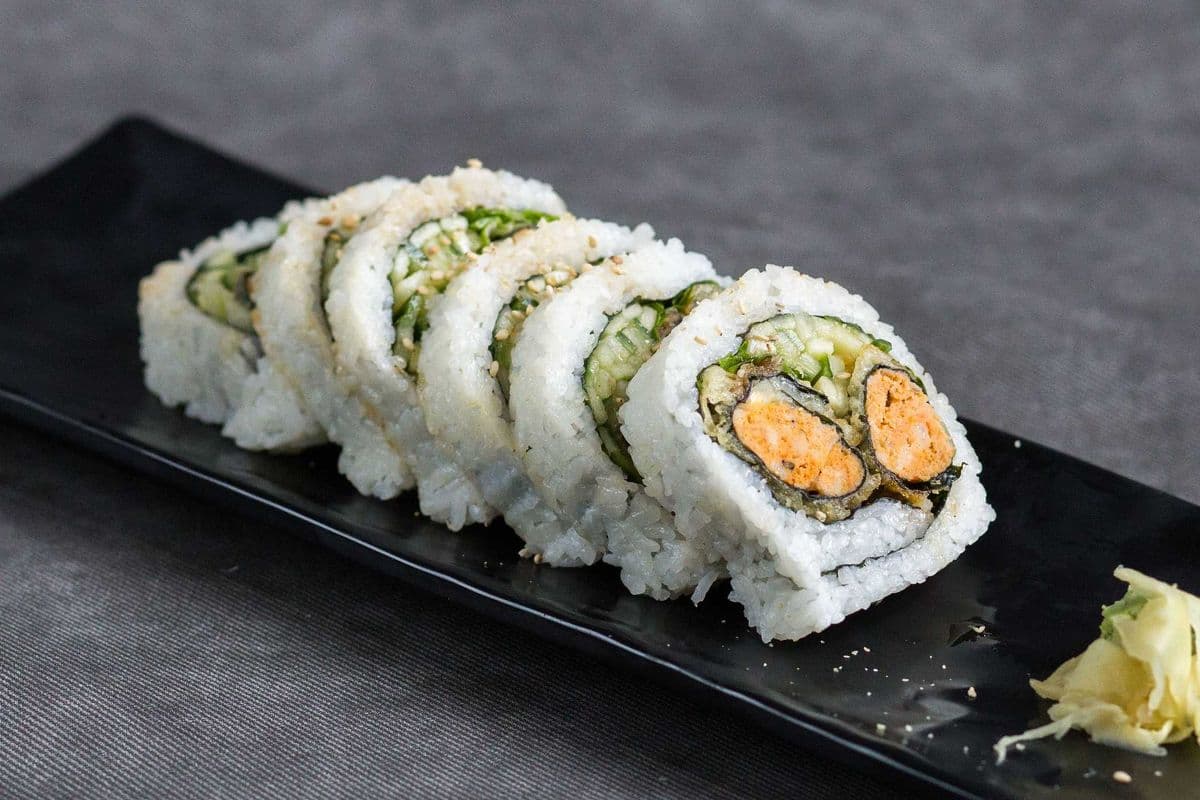 Spicy Tuna Tempura Roll (6 pcs)