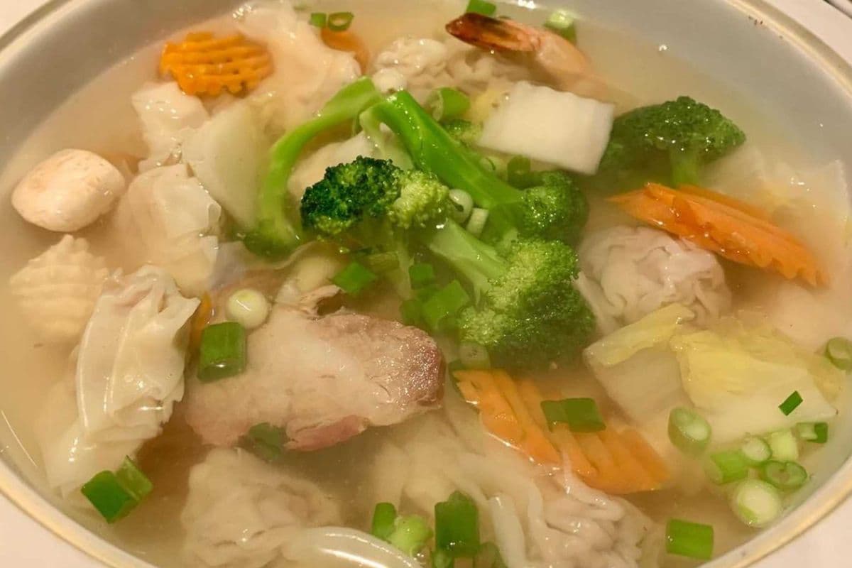 10. Wor Wonton Soup