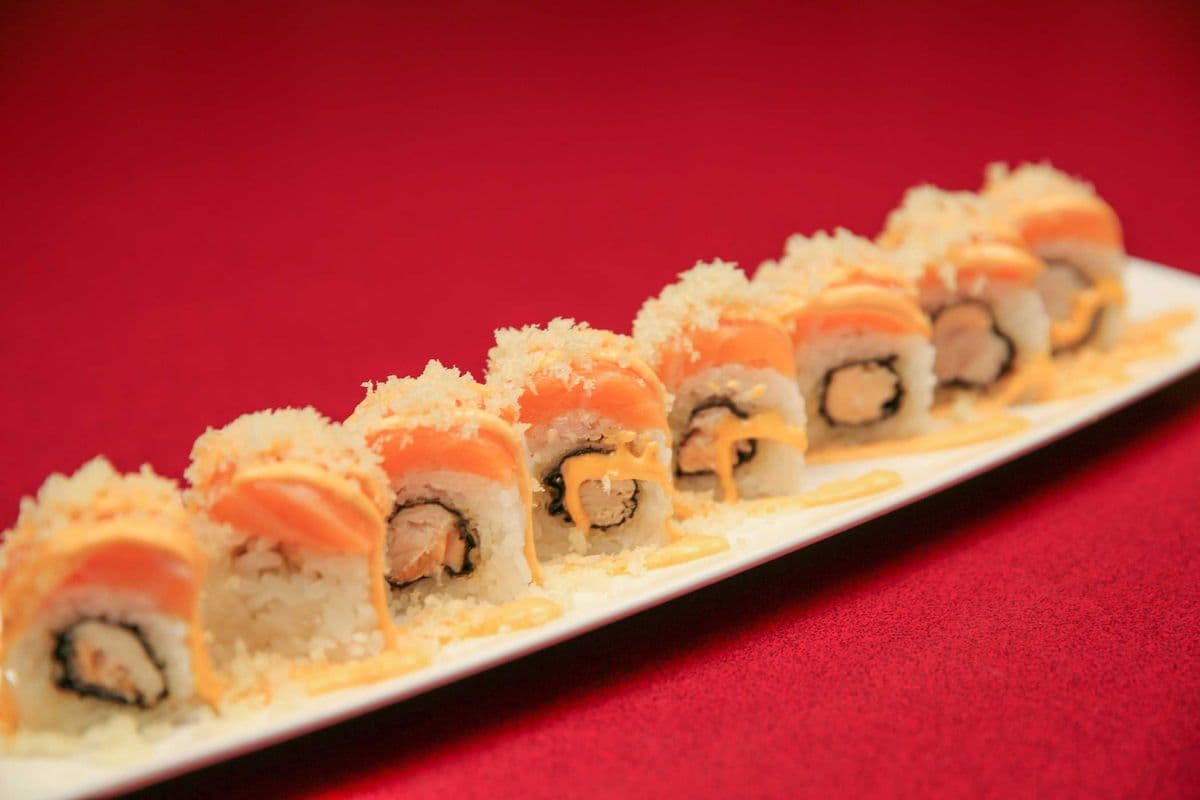64. Hollywood Roll (8 pcs)