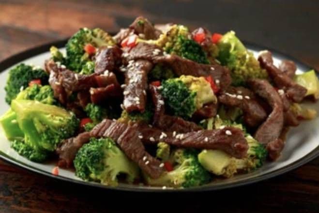 Beef in Oyster Sauce (Nuer Nam Mun Hoy)