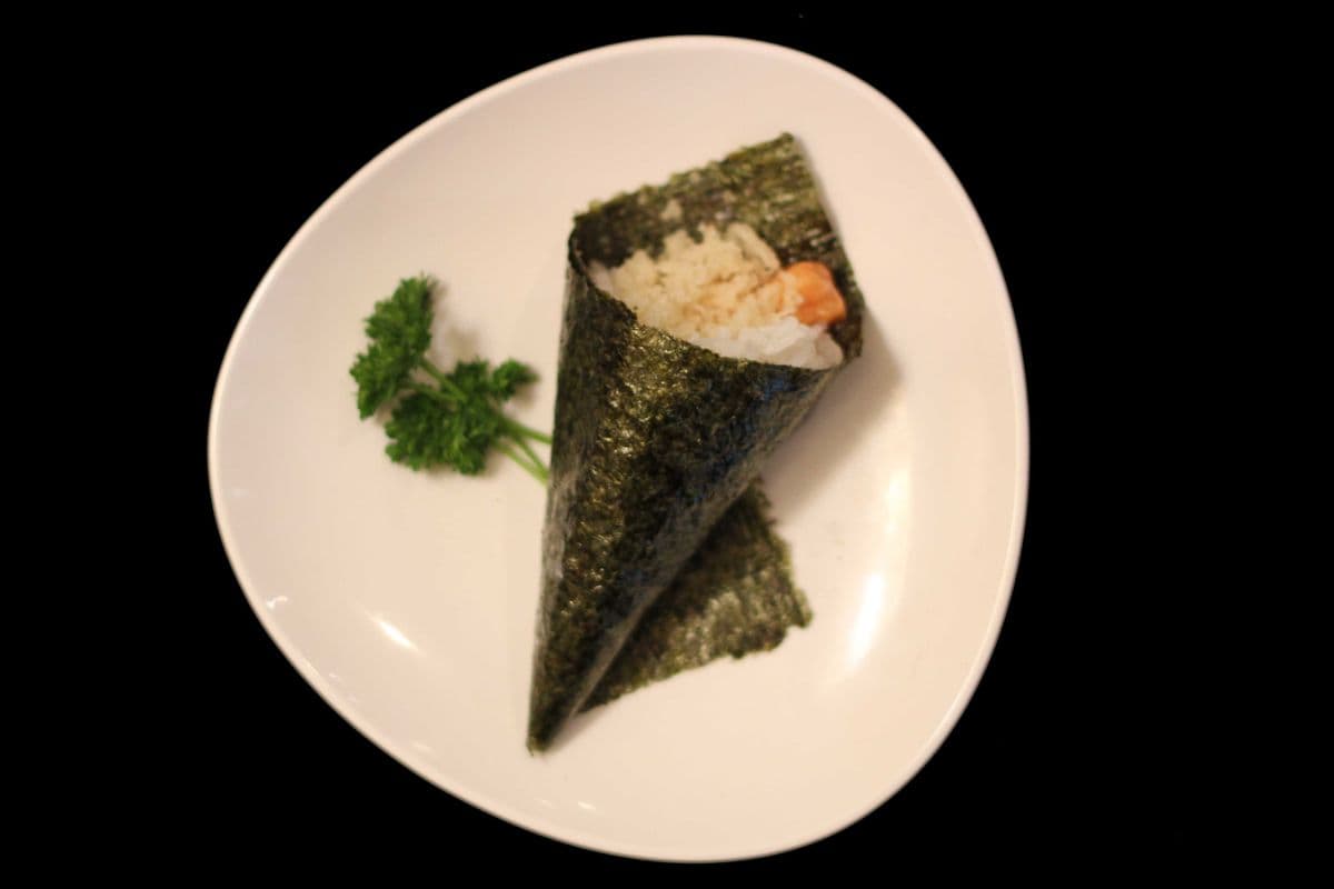 2. Spicy Salmon Hand Roll (1 pc)