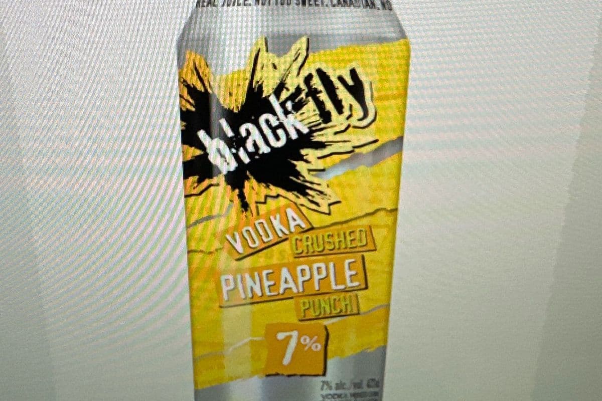 Black Fly Vodka Crushed Pineapple Punch (1 x 473 ml)