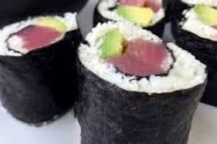 M4. Tuna Avocado Roll