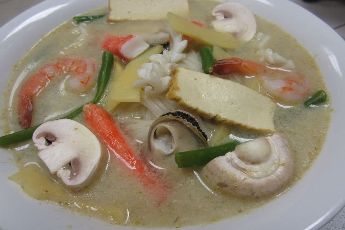 217. Thai Spicy Noodle Soup with Seafood