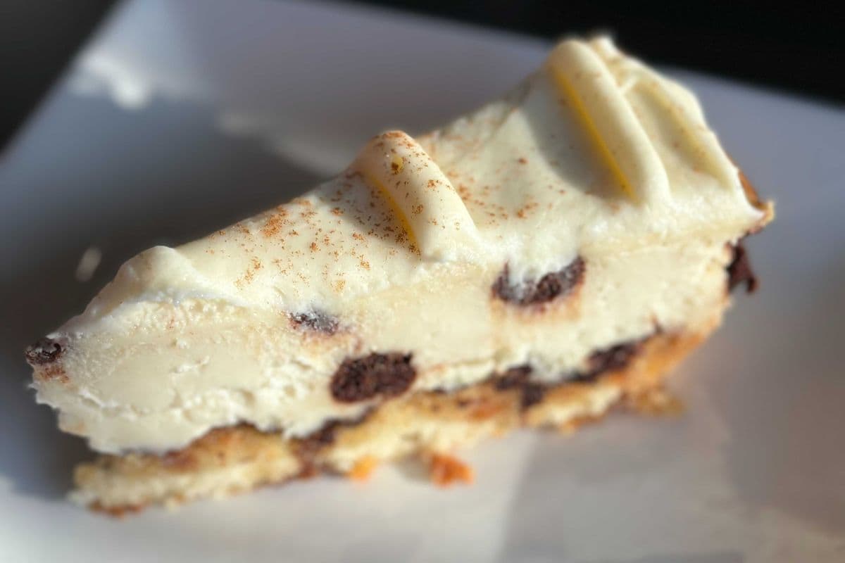 Cinnamon Bun Cheesecake