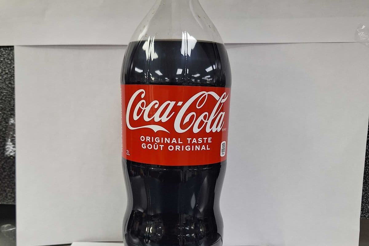 Coca Cola 2L - $ 4.09