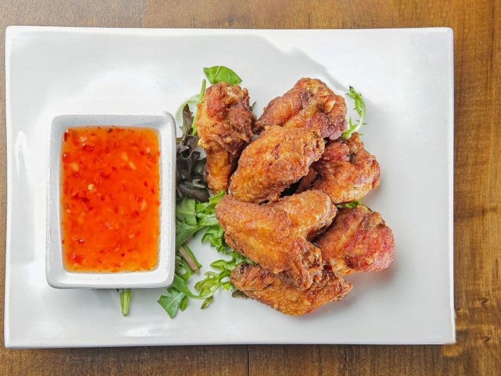 D7. Classic Wings