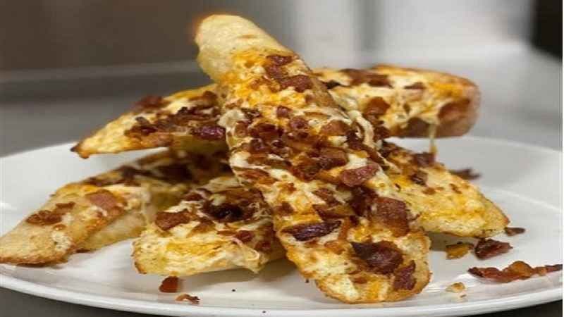 Garlic Bread Cheese & Bacon