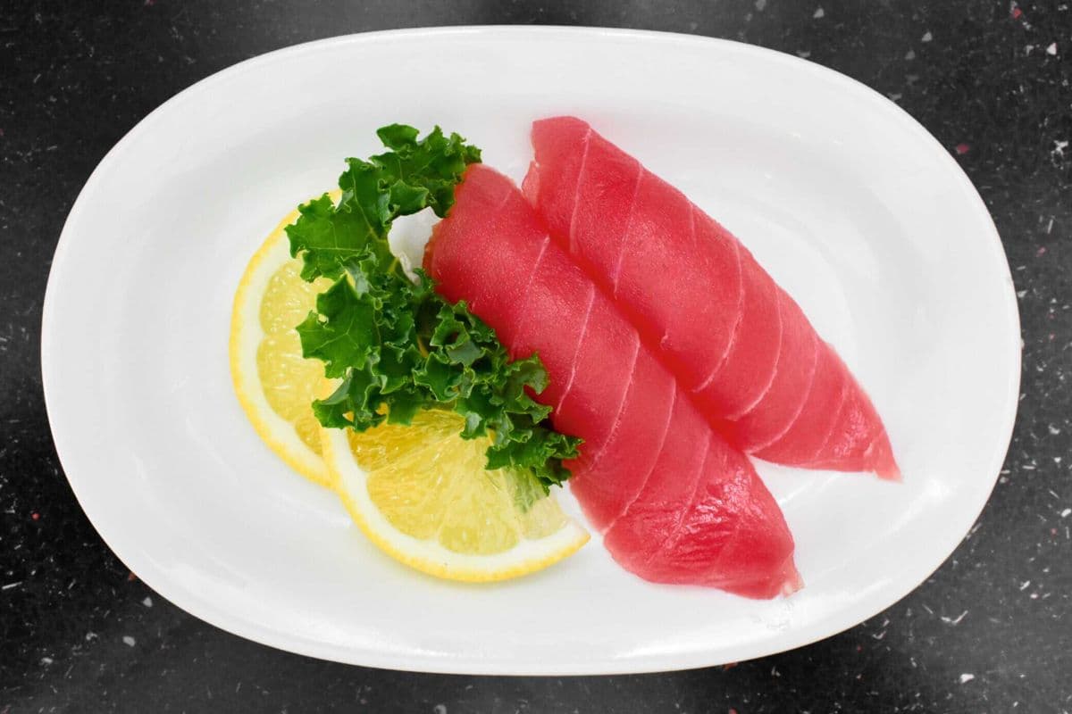 Sushi Tuna (2 pcs)