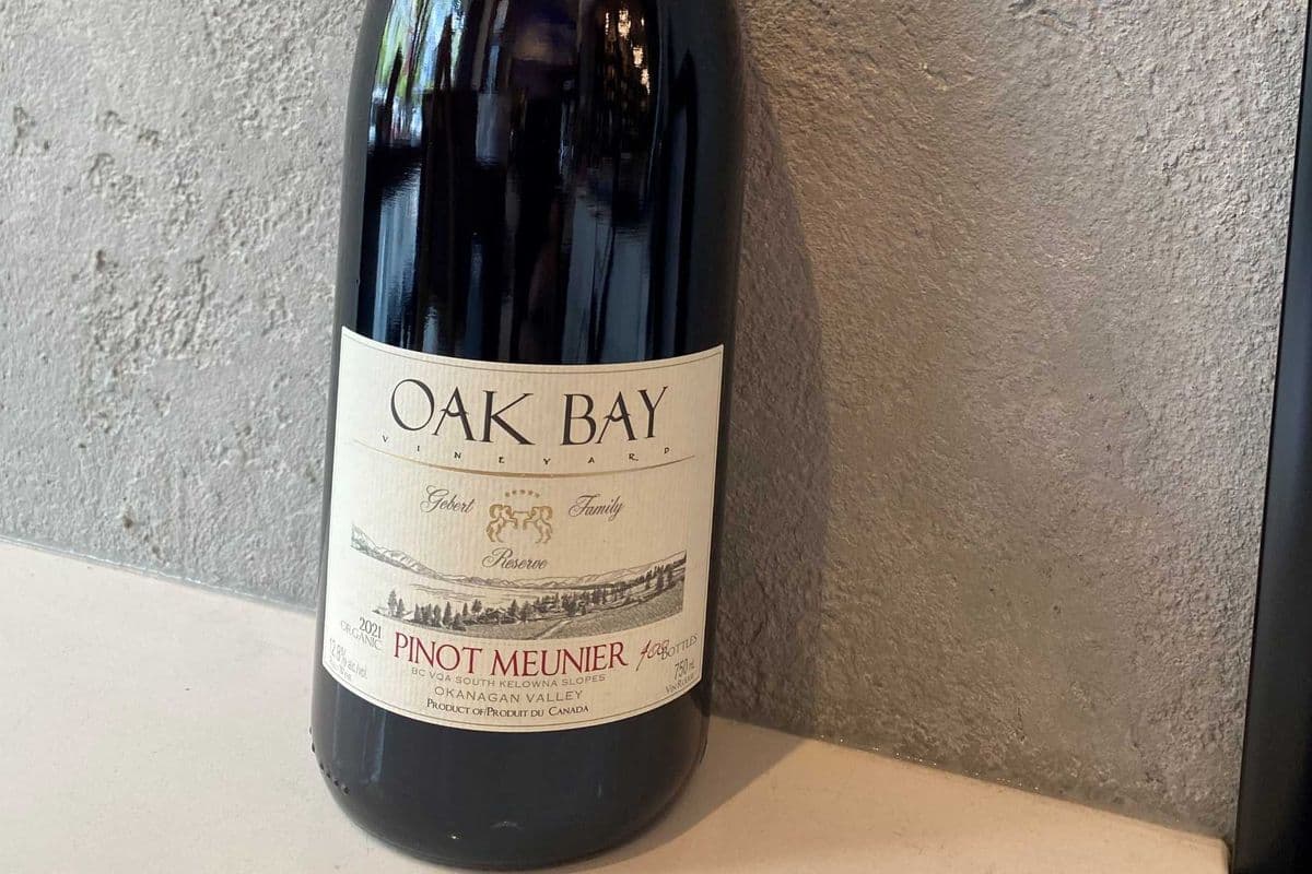 OAK BAY - PINOT MEUNIER (1 x 750ML)
