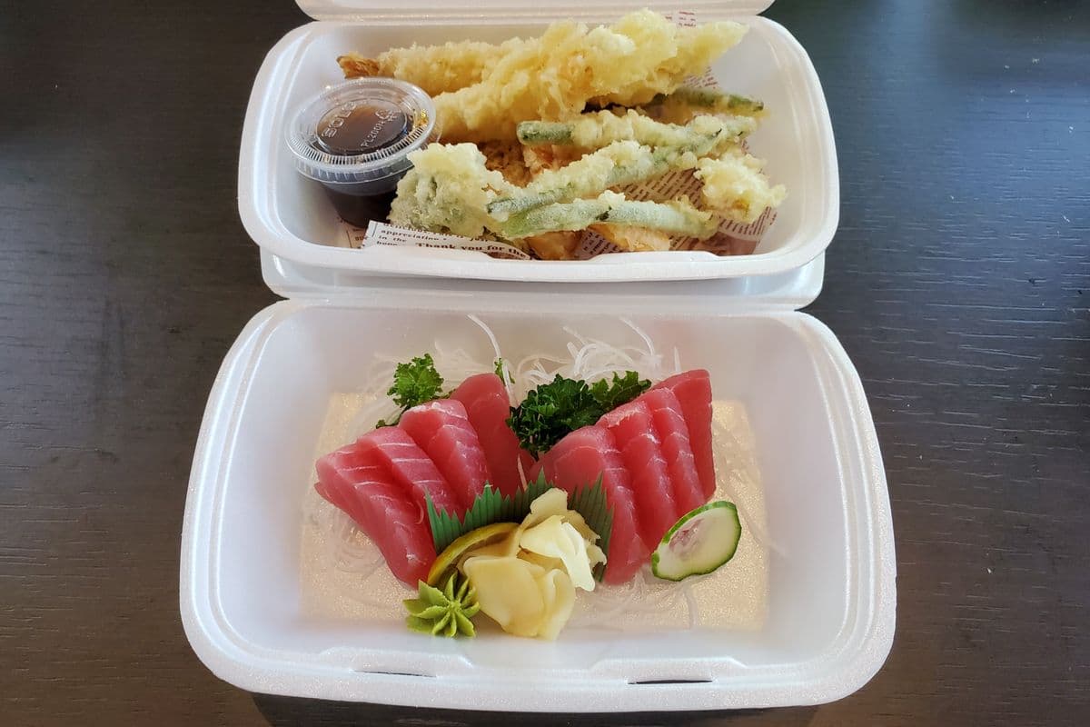 202. Tuna Sashimi (8 pcs), Shrimp, and Vegetable Tempura Set
