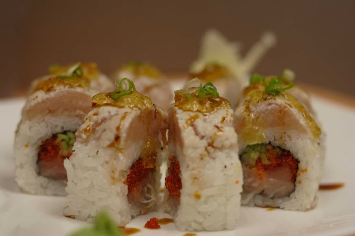 Aburi Tuna Roll (8 pcs)