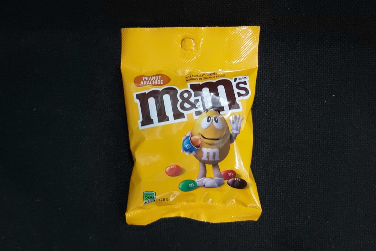 Chocolat M&M aux d'arachides 120g/ M&M Peanuts