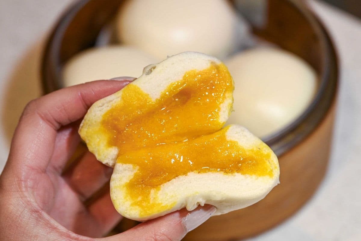 Lava Custard Bun (3 pcs)