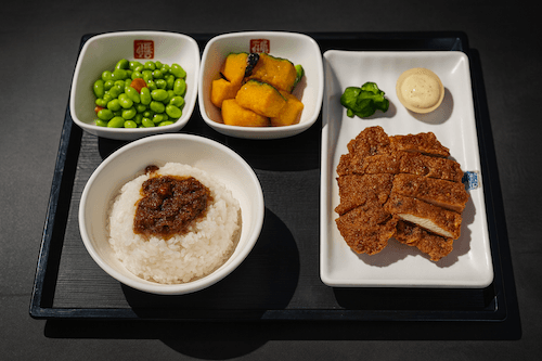 Deep Fried Boneless Chicken Steak Set Meal / 香酥雞排定食