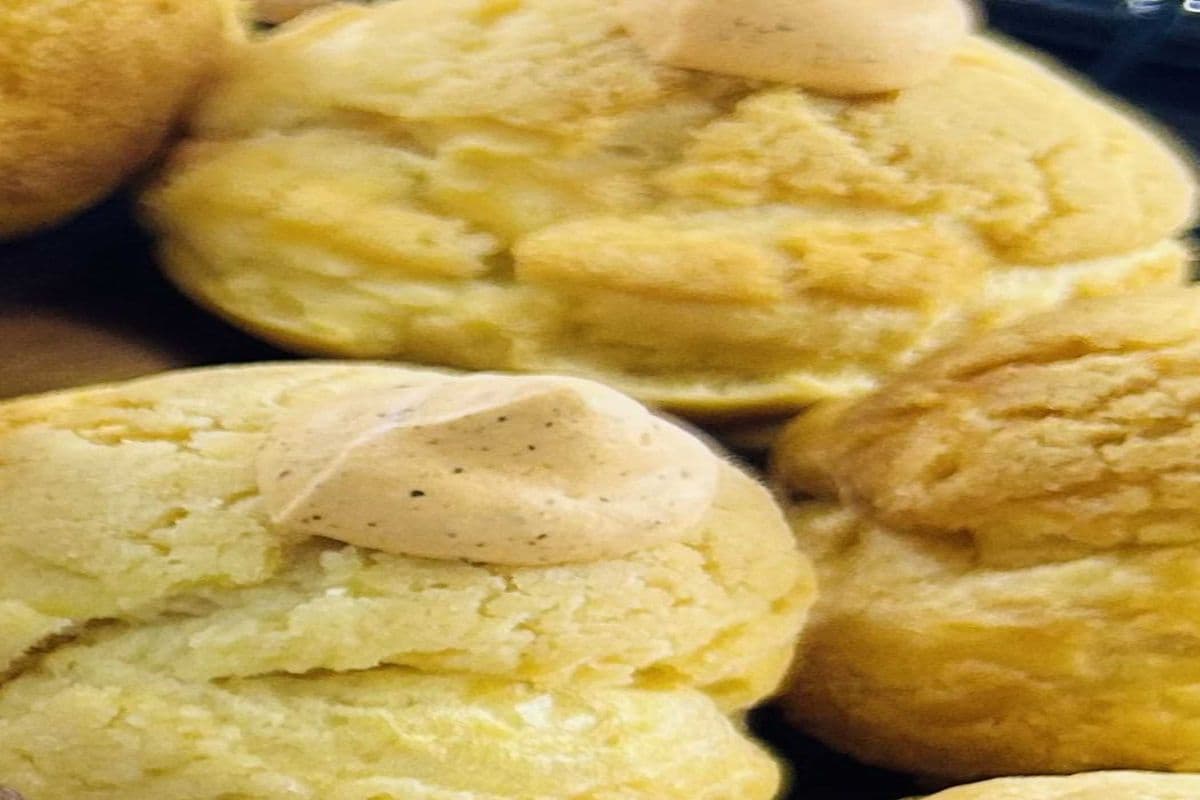 Mlik Tea Puffs (6pcs) 奶茶味泡芙