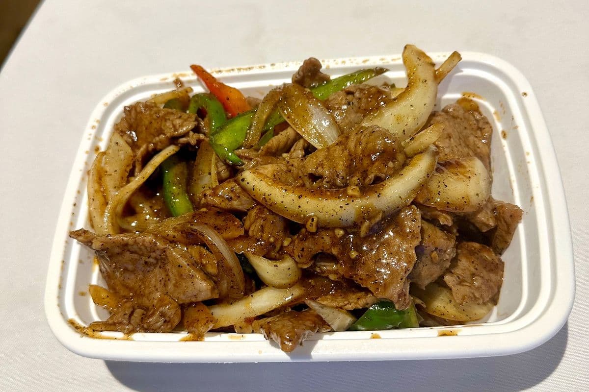 B2. Boeuf chaud et épicé avec poudre de cumin / Hot-and-Spicy Beef with Cumin Powder