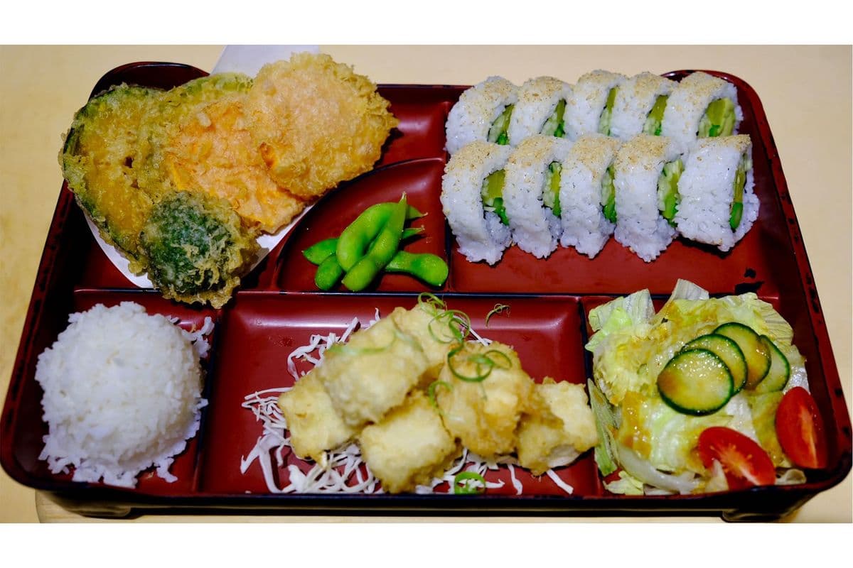 Bento box D