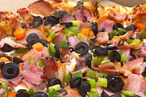 Deluxe Pizza