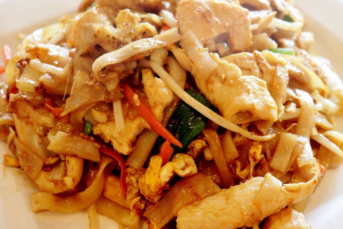 F5. Stir Fry Ho Fun