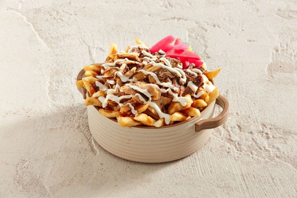 Mixed Shawarma Poutine / Poutine Shish taouk et shawarma
