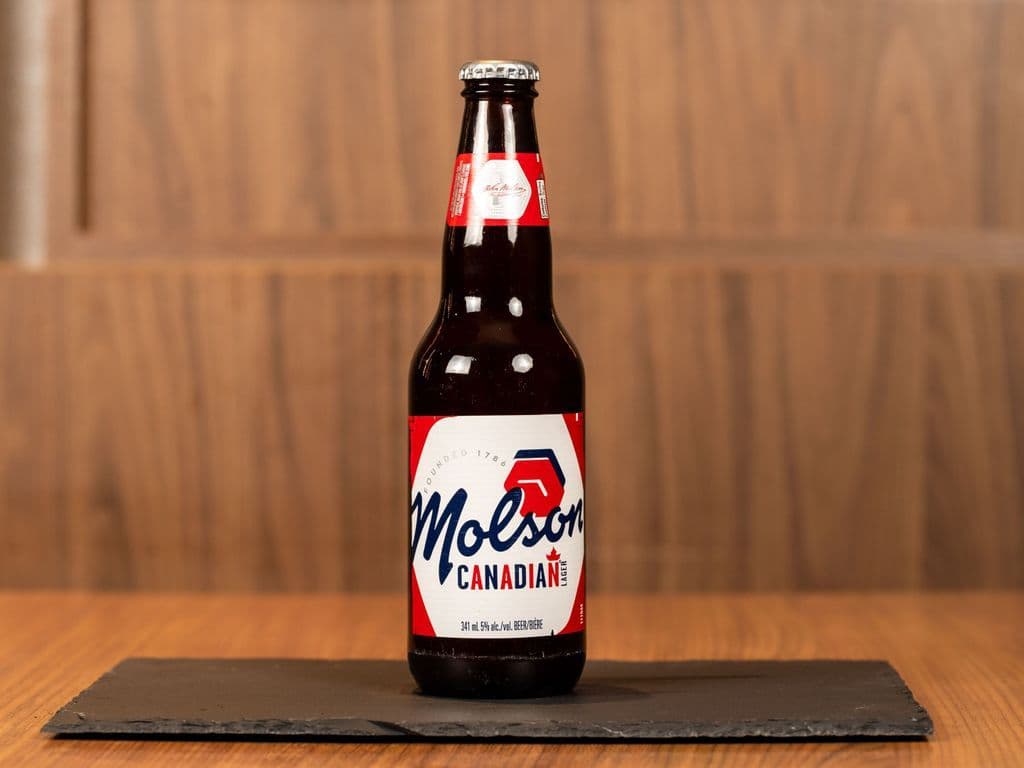 Canadian Lager, 355ml bottle beer (5% ABV)