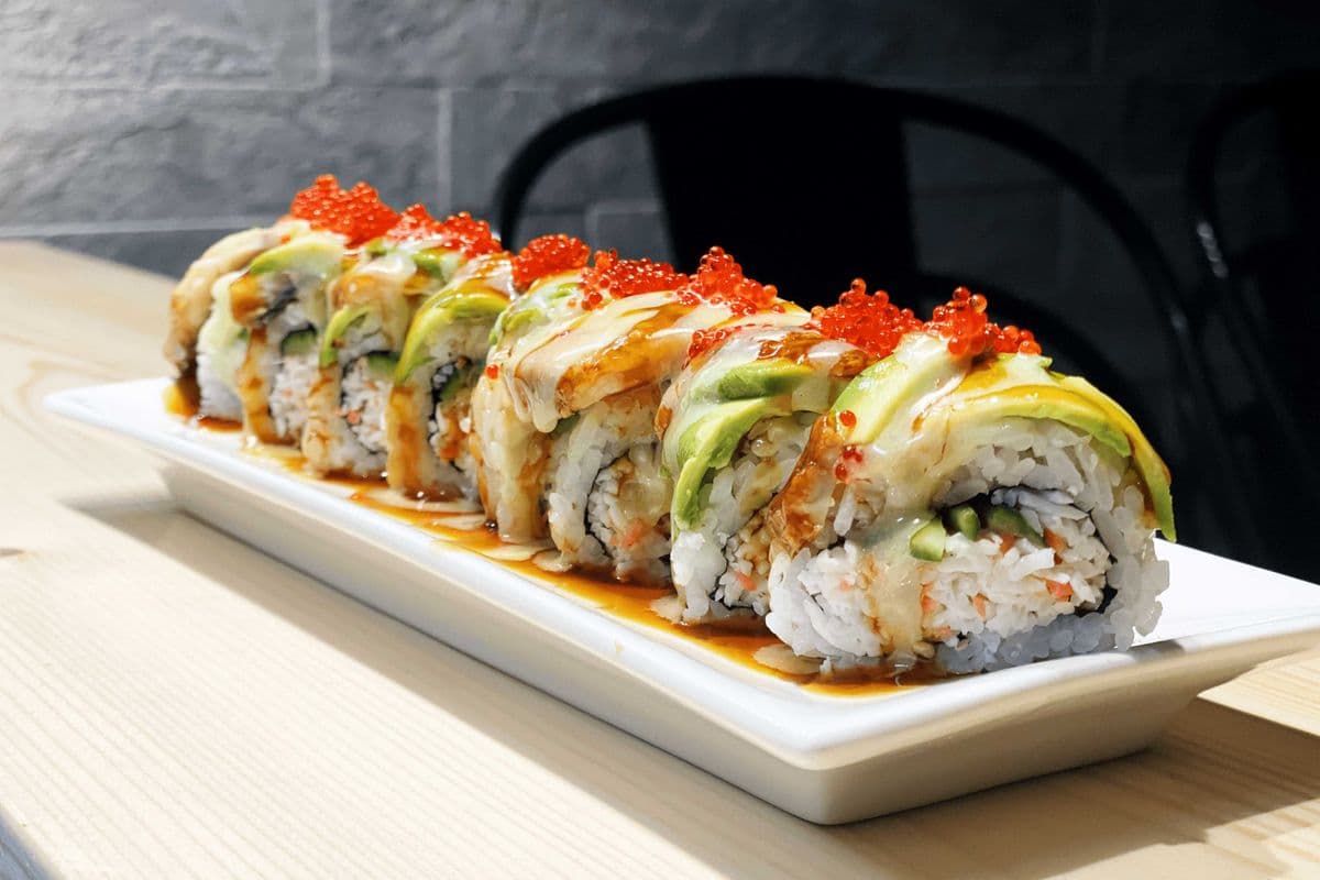 Dragon Roll (8pcs)