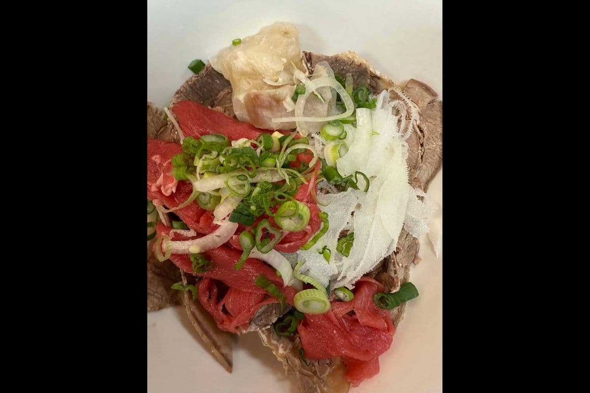 17. Steak, brisket, Tendon, and Tripe Pho