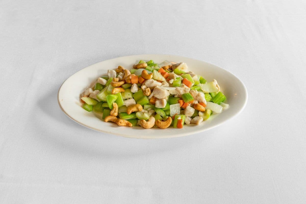 Diced Chicken and Almond Chop Suey