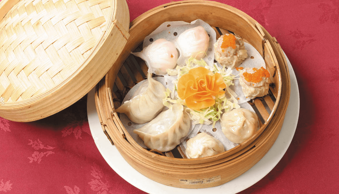 13B. Dim Sum Platter with Peanut Sauce (8 pcs)