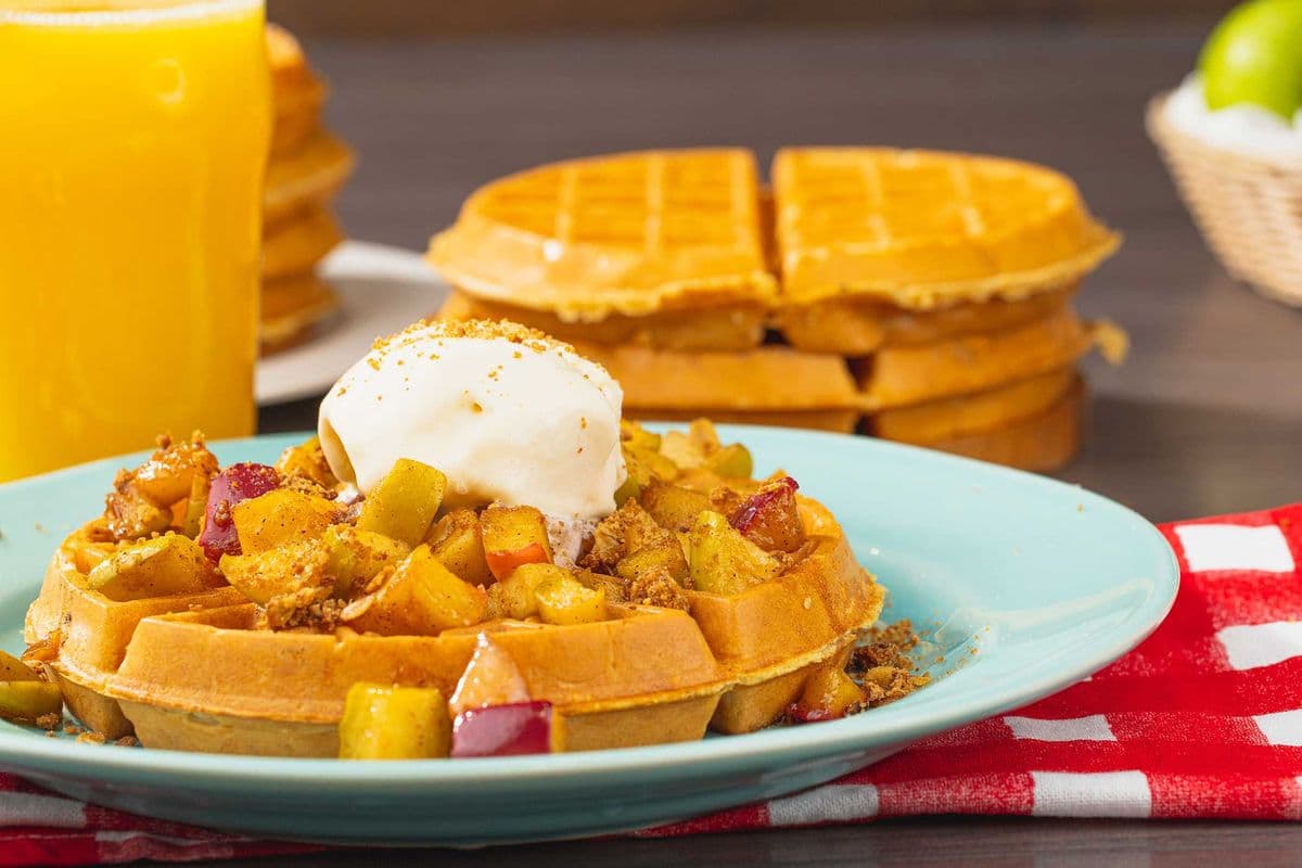 Apple Crumble Waffle